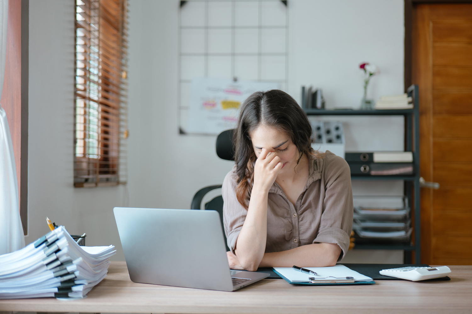 Как стресс влияет на иммунитет человека: связь психики и здоровья